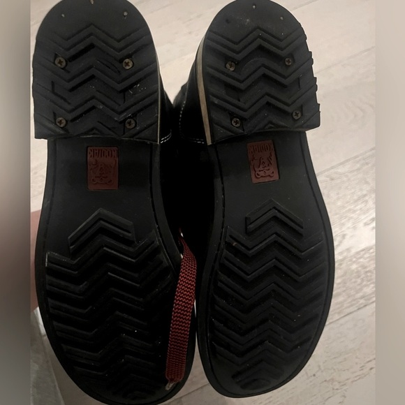 Kodiak Real Leather Waterproof Hiking Boots with Felt Upper and Rubber Sole - Picture 4 of 8